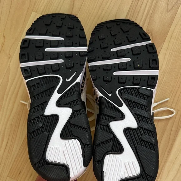 Nike Women's White and Leopard Print Sneakers - Picture 4 of 4